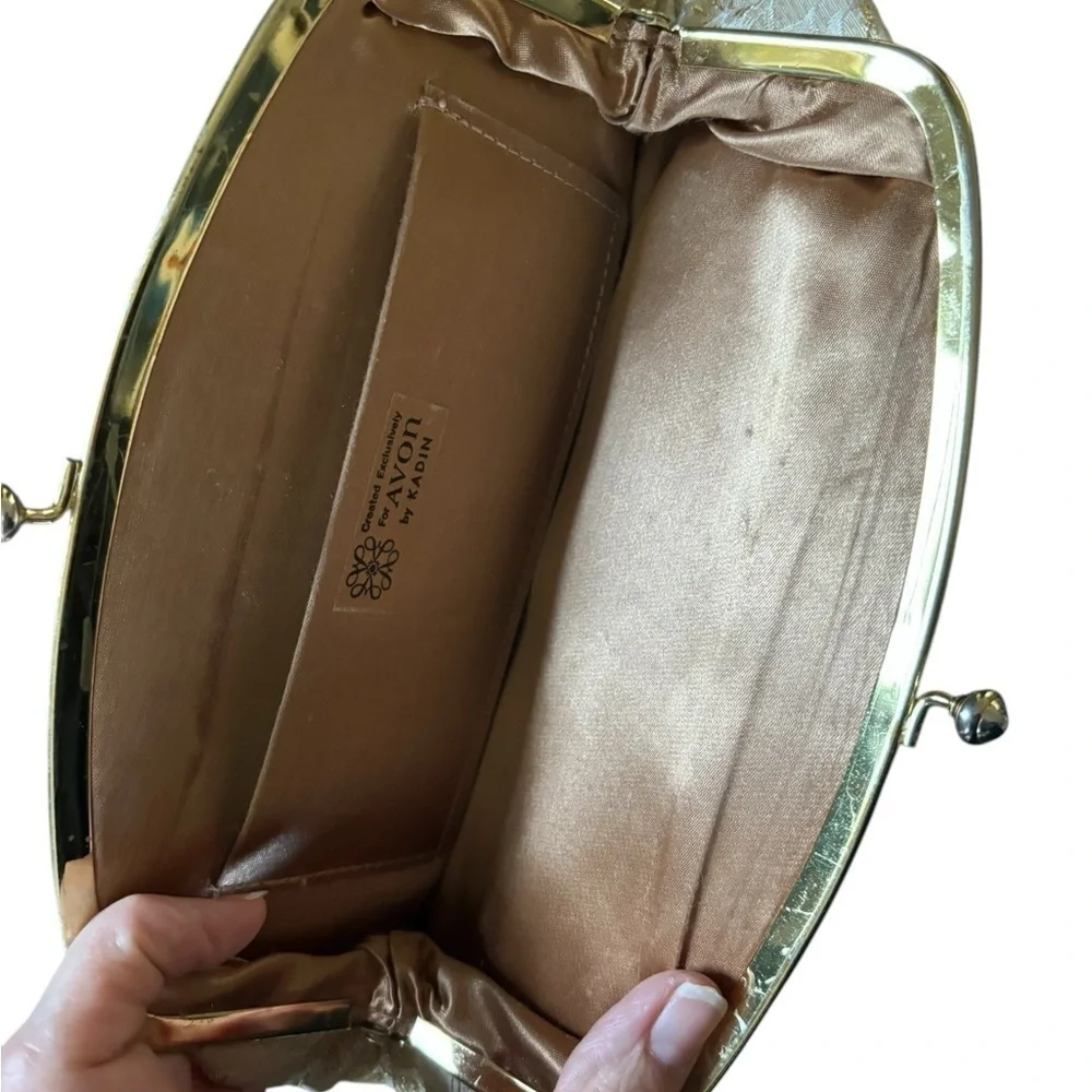 VTG Avon Kadin Gold Shimmer Floral Clutch Handbag Top Snap Satin Lining 10X5”